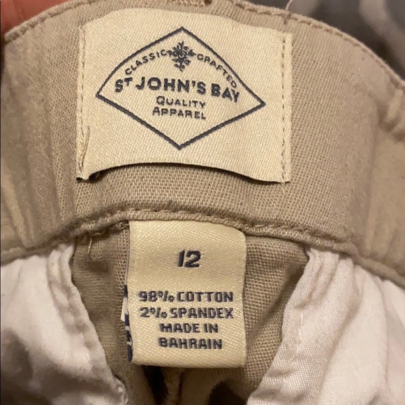 Khaki Shorts - Picture 3 of 3